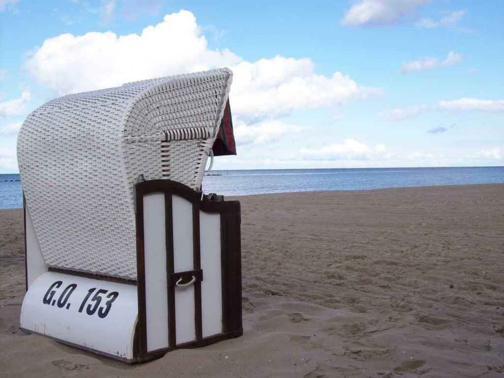 Ferienwohnung Am Waldesrand Sellin  Exteriör bild