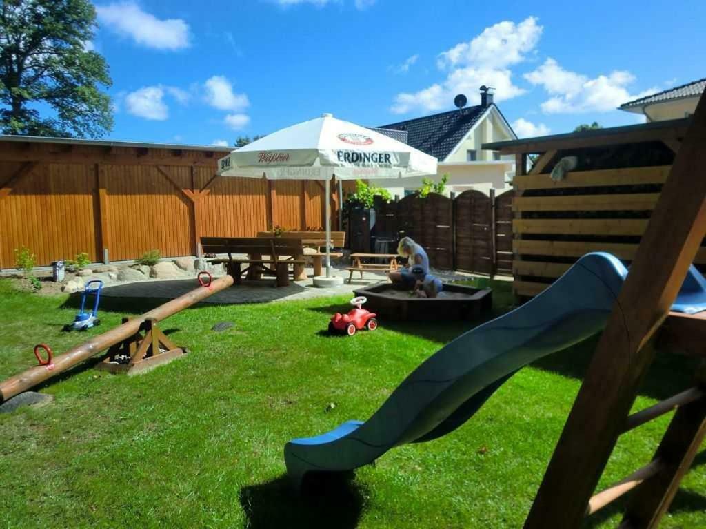 Ferienwohnung Am Waldesrand Sellin  Exteriör bild